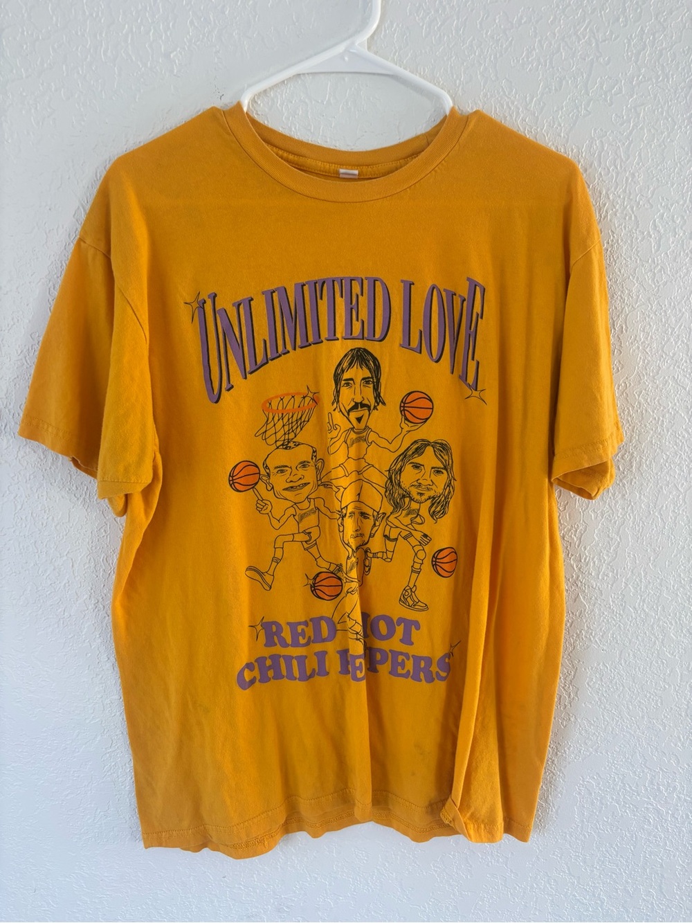 Red Hot Chili Peppers x Lakers Unlimited Love Tshirt Size Large